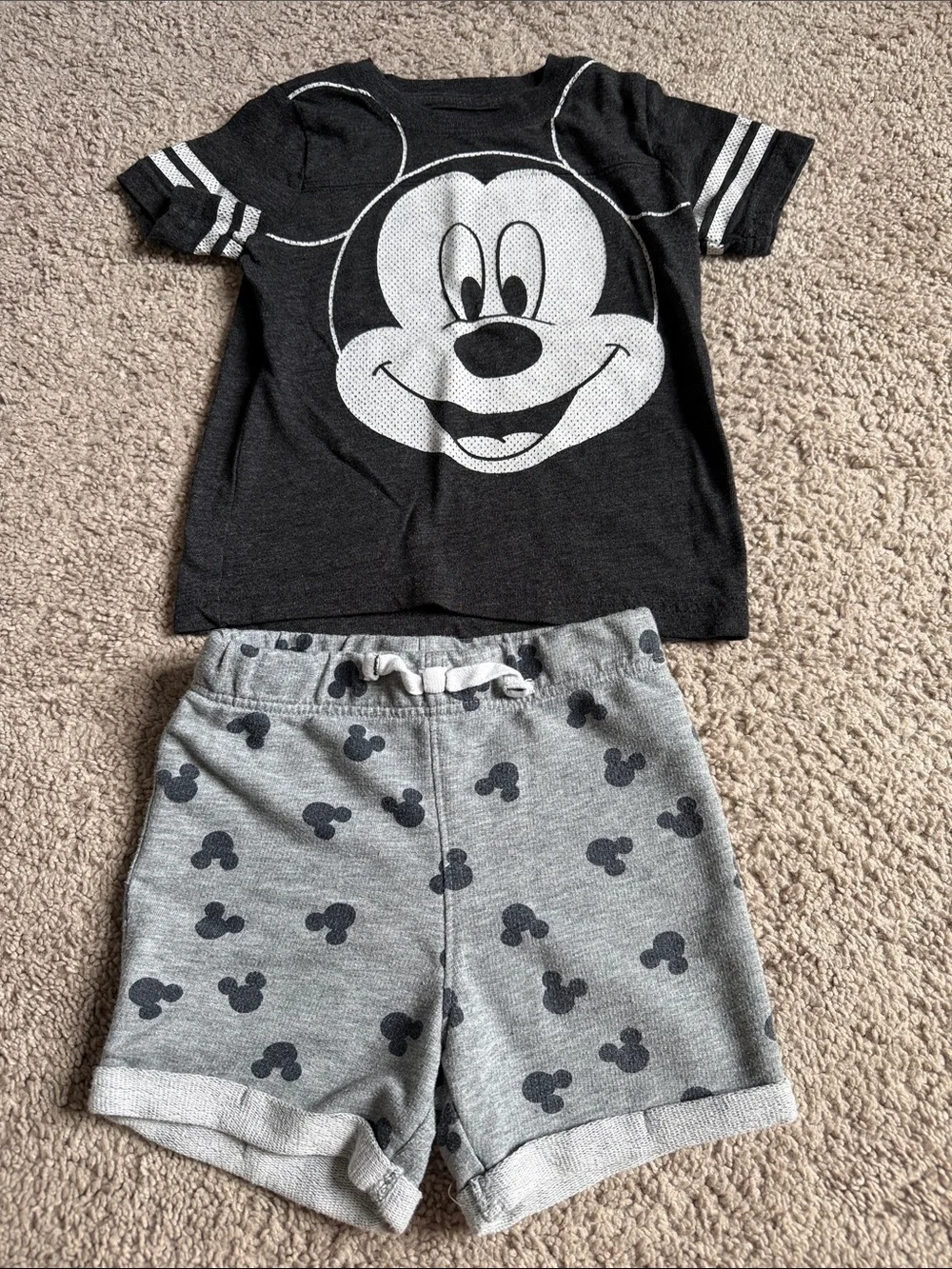 Toddler 24m Gray Mickey Mouse matching Set by Disney Jumping Beans
